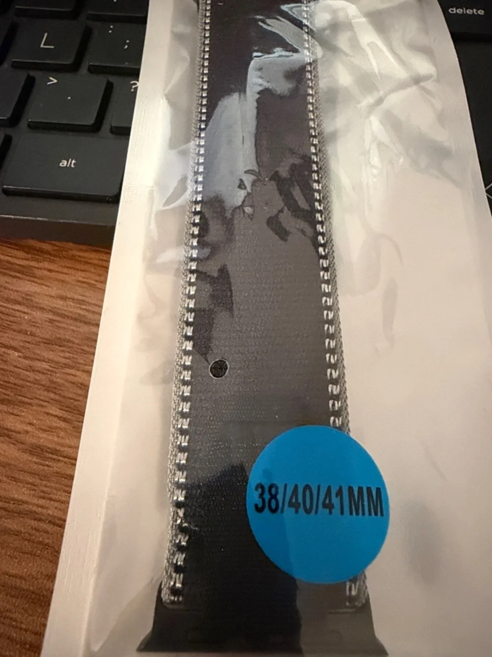 NWT SET OF 2 Apple Watch bands unbranded